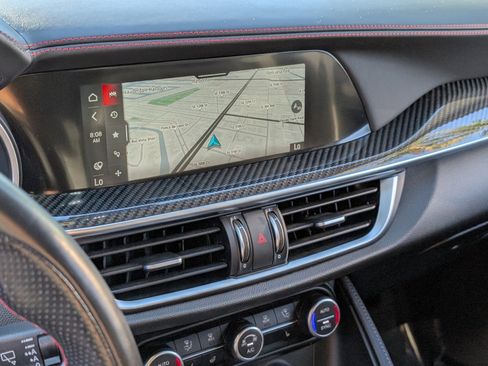 Used 2023 Alfa Romeo Stelvio Estrema image 26