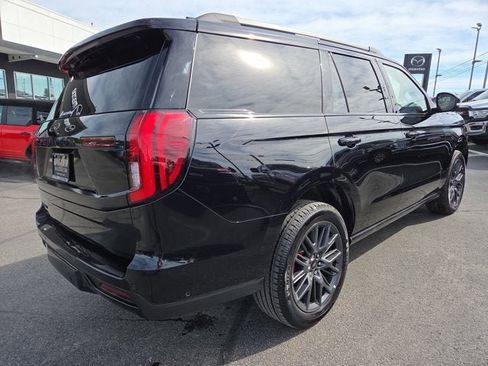 Used 2025 Ford Expedition Platinum w/ Stealth Performance Package AWD/4WD image 5