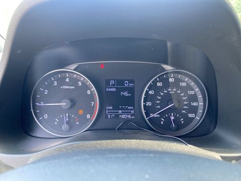Used 2017 Hyundai Elantra SE FWD image 29