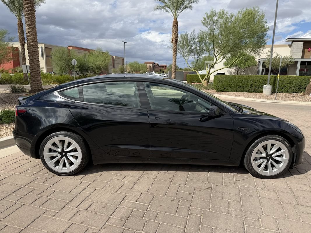 Used 2022 Tesla Model 3 Long Range AWD/4WD image 2