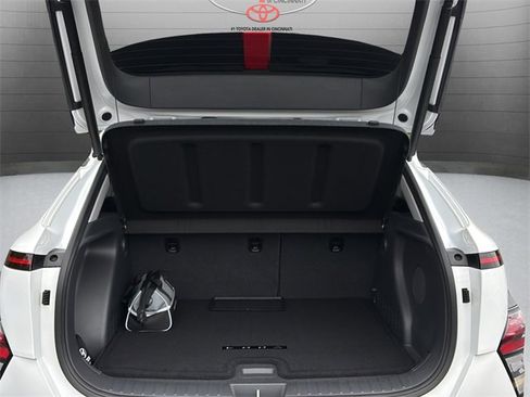 Used 2024 Hyundai Kona Limited image 26