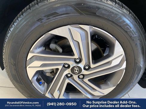 Certified 2023 Hyundai Santa Fe SEL w/ Cargo Package AWD/4WD image 16