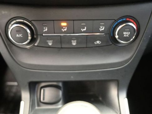 Used 2017 Nissan Sentra S w/ S Style Package image 29