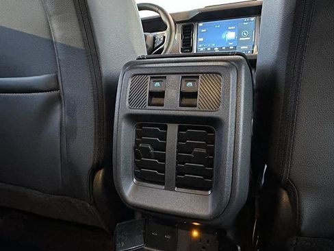 New 2025 Ford Bronco Outer Banks w/ Sasquatch Package image 29