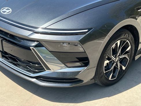 Used 2025 Hyundai Sonata SEL FWD image 4