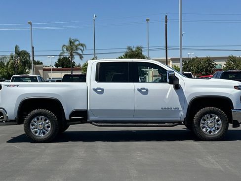 Used 2025 Chevrolet Silverado 2500 LTZ w/ LTZ Convenience Package AWD/4WD image 3