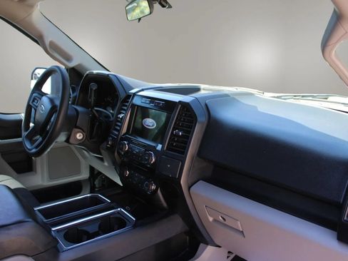 Used 2017 Ford F150 XL w/ Equipment Group 101A Mid AWD/4WD image 22