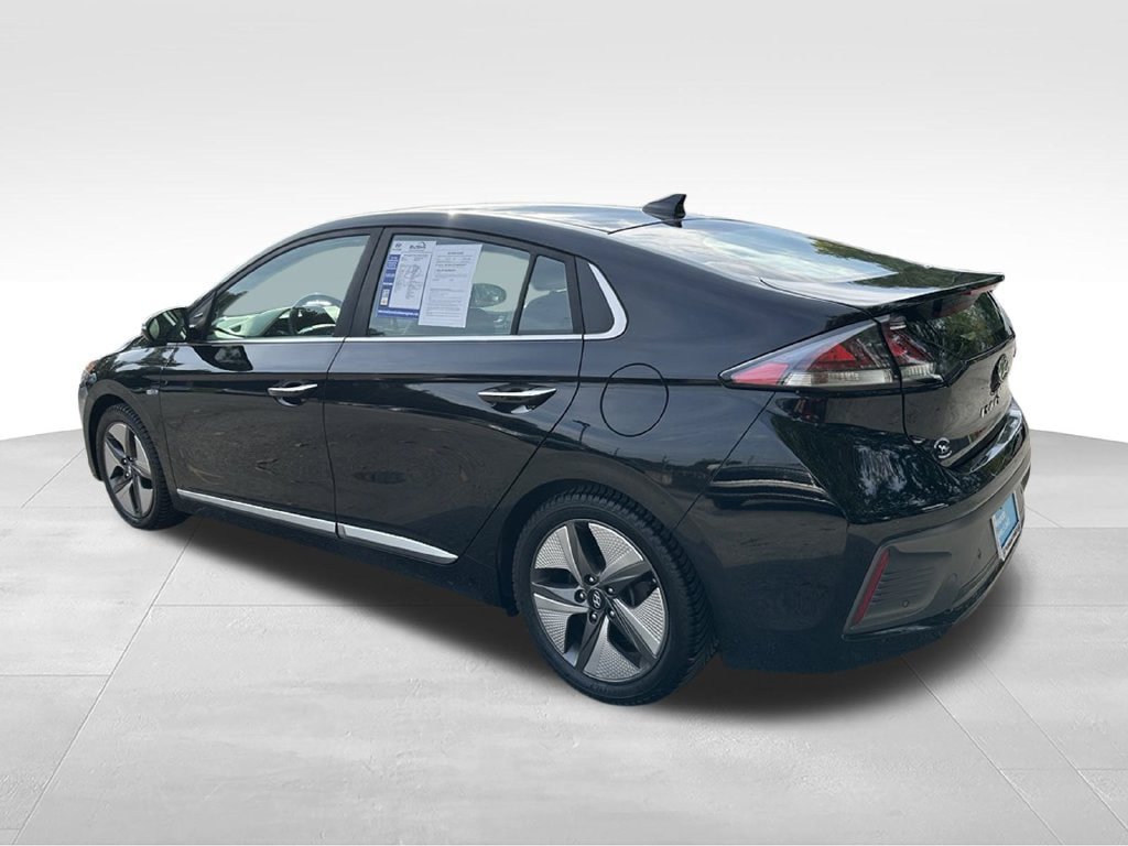 Used 2020 Hyundai Ioniq Limited FWD image 5