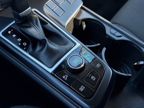 Used 2024 Kia Sportage LX image 21