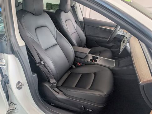 Used 2023 Tesla Model 3 Standard Range image 14