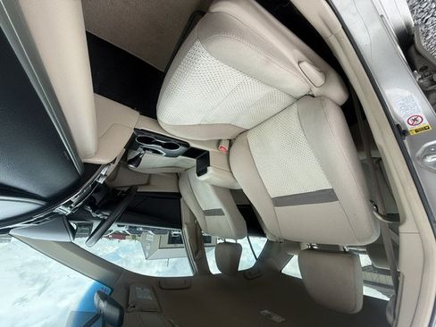 Used 2013 Toyota Camry FWD image 10