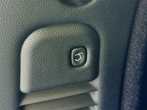 Used 2018 Dodge Durango SRT w/ Cargo Plus Group image 16