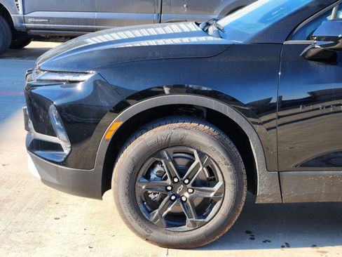 New 2026 Chevrolet Blazer LT w/ Midnight/Sport Edition FWD image 11