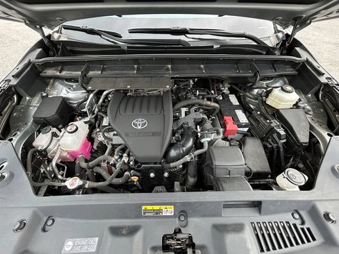 Used 2023 Toyota Highlander XLE AWD/4WD image 37