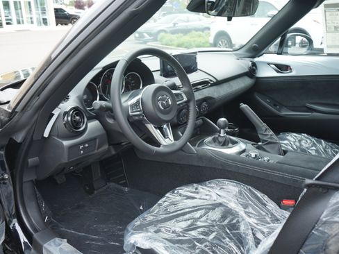 New 2026 MAZDA MX-5 Miata Club w/ Brembo/BBS Recaro Package RWD image 14