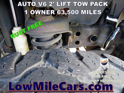 Used 2012 Jeep Wrangler Sport w/ Connectivity Group AWD/4WD image 5