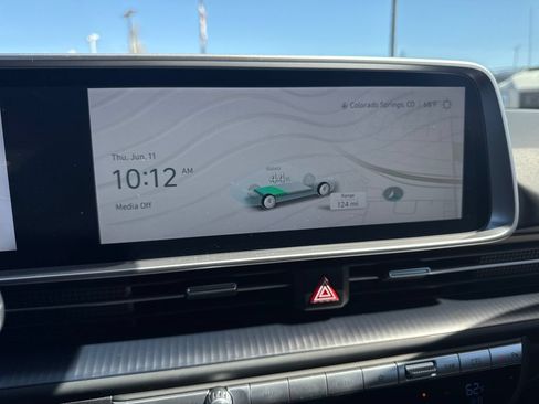 Used 2024 Hyundai Ioniq 6 SE RWD image 30