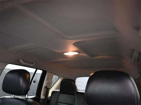 Used 2015 Jeep Compass Limited image 31