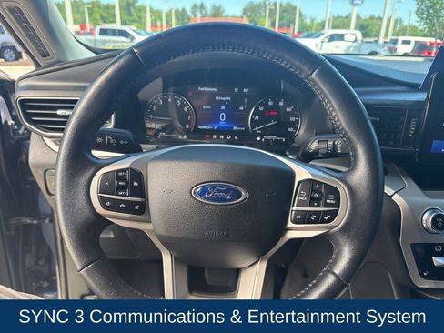Certified 2021 Ford Explorer XLT w/ Equipment Group 202A RWD image 14