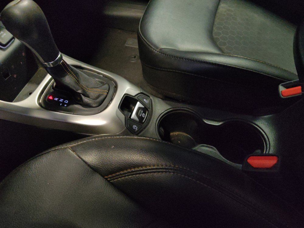 Used 2019 Jeep Compass Latitude FWD image 26