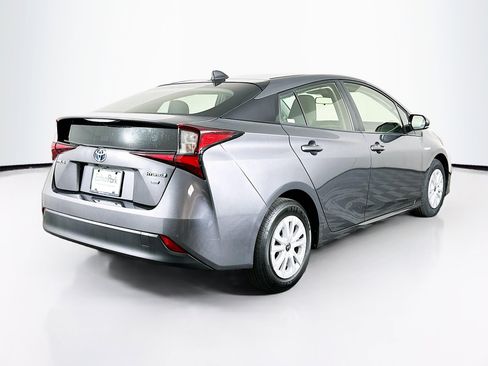 Used 2021 Toyota Prius L Eco w/ Carpet Mat Package (TMS) FWD image 9
