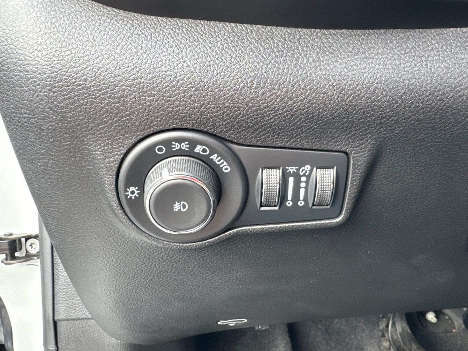 Used 2022 Jeep Compass High Altitude AWD/4WD image 16