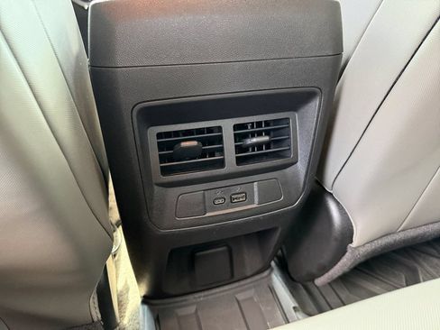 Used 2024 Chevrolet Colorado ZR2 w/ Technology Package AWD/4WD image 16