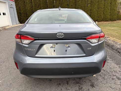 Used 2024 Toyota Corolla LE image 4