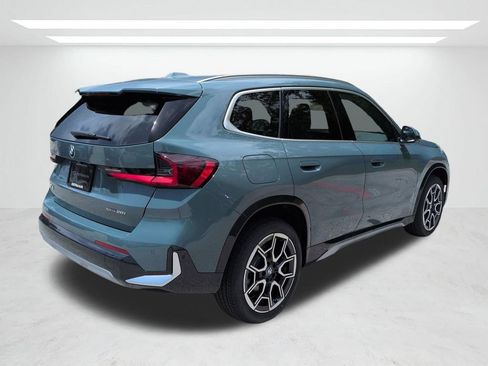 New 2026 BMW X1 xDrive28i w/ Technology Package AWD/4WD image 4