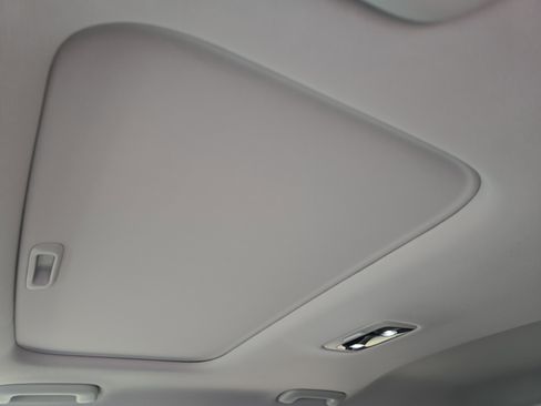 Certified 2026 Kia Seltos EX w/ EX Sunroof Package FWD image 22