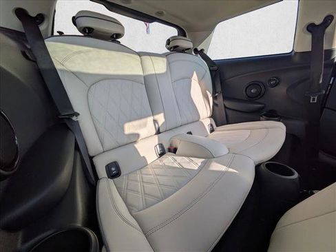 Used 2024 MINI Cooper S image 19