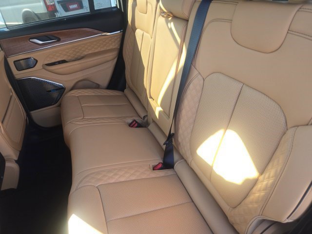 New 2027 Jeep Grand Cherokee Summit AWD/4WD image 21