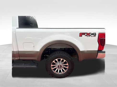 Used 2022 Ford F250 Lariat w/ Lariat Ultimate Package AWD/4WD image 35