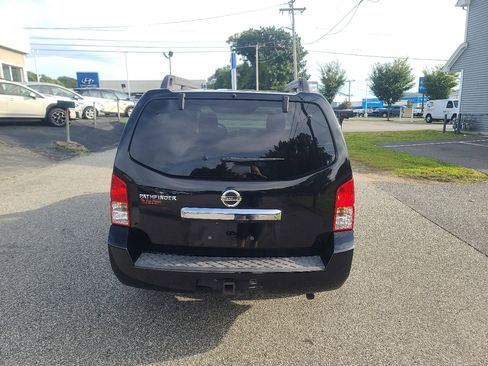 Used 2011 Nissan Pathfinder S image 6