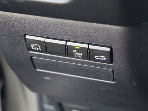 Used 2018 Lexus NX 300 FWD w/ Premium Package image 15