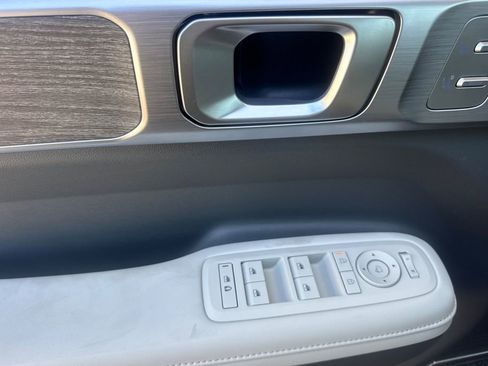 New 2026 Hyundai Santa Fe Calligraphy AWD/4WD image 8