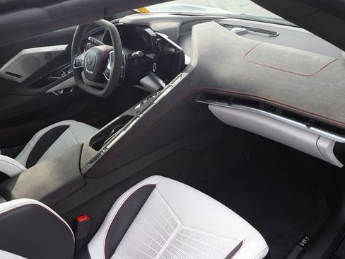 Used 2023 Chevrolet Corvette Stingray Premium Conv w/ Z51 Performance Package image 36