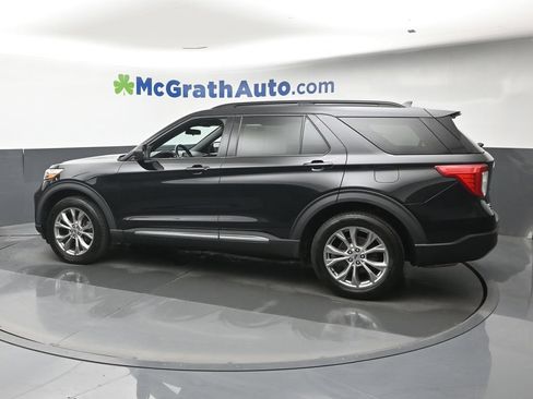 Used 2020 Ford Explorer XLT w/ Equipment Group 202A AWD/4WD image 26