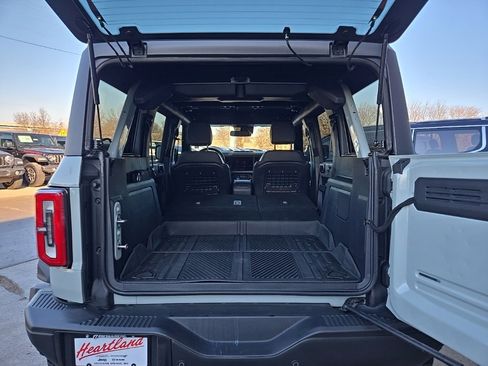 Used 2023 Ford Bronco Badlands w/ Sasquatch Package image 96