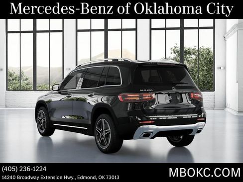 Used 2026 Mercedes-Benz GLB 250 image 29