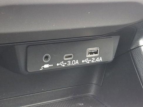 Used 2024 Subaru Crosstrek 2.0i Premium image 27