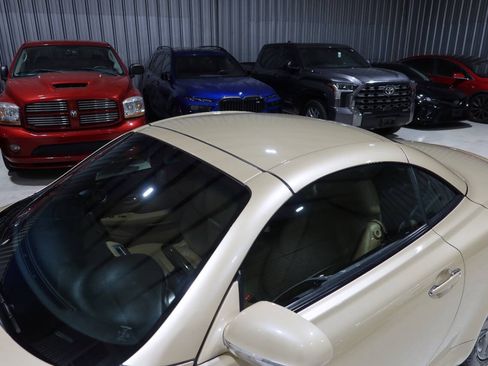 Used 2006 Lexus SC 430 Convertible w/ Preferred Accessory Pkg RWD image 35