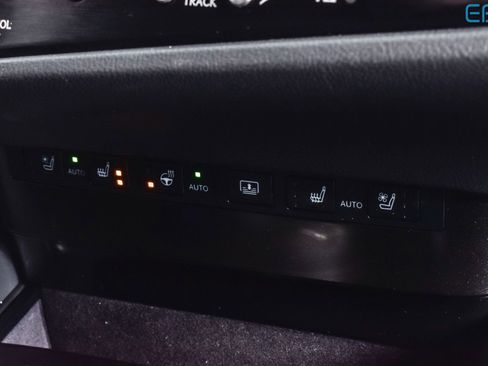 Used 2024 Lexus ES 300h F Sport w/ Accessory Package (Z2) image 28