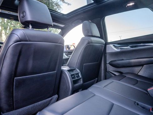 Used 2024 Cadillac XT5 Premium Luxury image 21