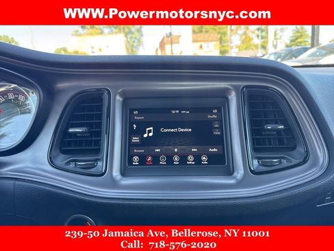 Used 2023 Dodge Challenger SXT image 29