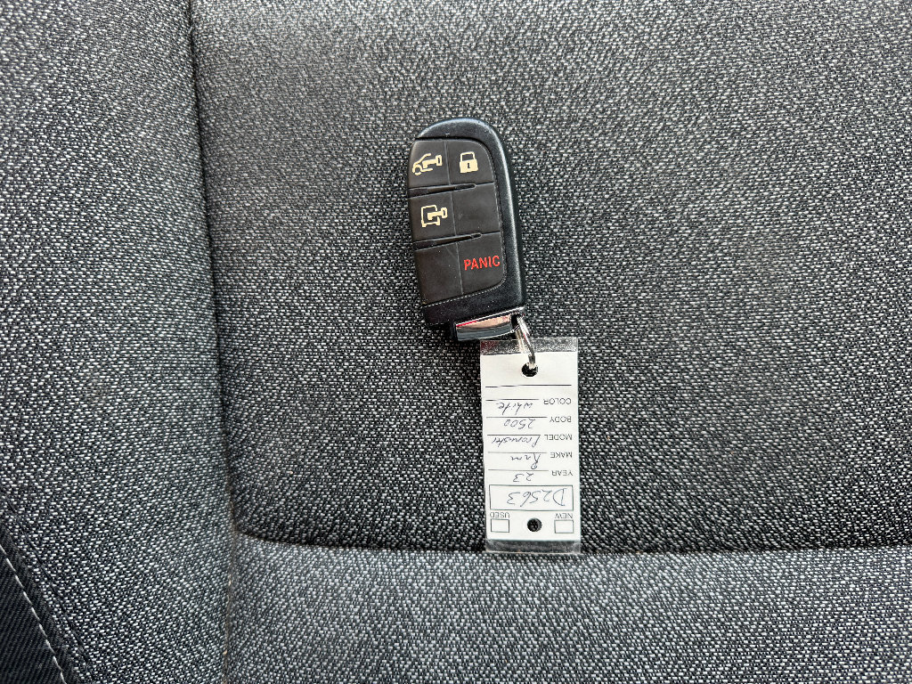 Used 2023 RAM ProMaster 2500 FWD image 11