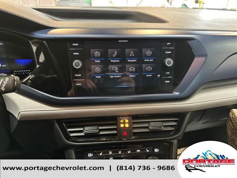 Used 2024 Volkswagen Taos SE image 20