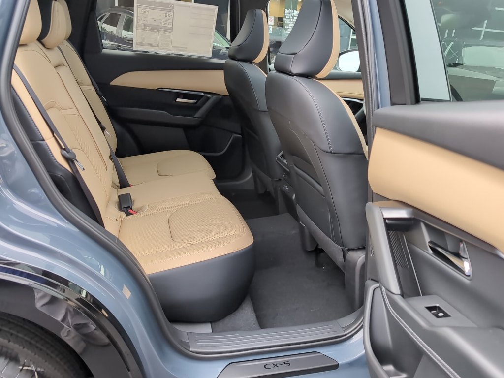 New 2026 MAZDA CX-5 2.5 S w/ Premium Package AWD/4WD image 8