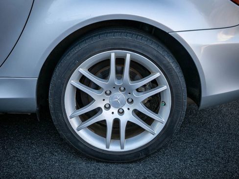 Used 2009 Mercedes-Benz SLK 300 image 9