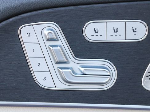 Certified 2025 Mercedes-Benz GLE 350 4MATIC image 23